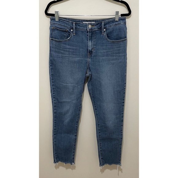 Levi's 721 High-rise Skinny Red Tag Denim Jeans, Size 31 - Picture 3 of 15